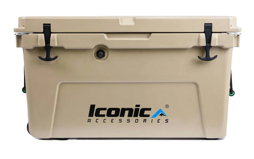 810-1070 – ICONIC ACCES Beverage Cooler, 31-1/2 Inch Length x 19 Inch Width x 18.1 Inch Height 70 Quart Capacity Hard...